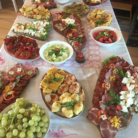 Pansion Sasin Salas 40m2 *