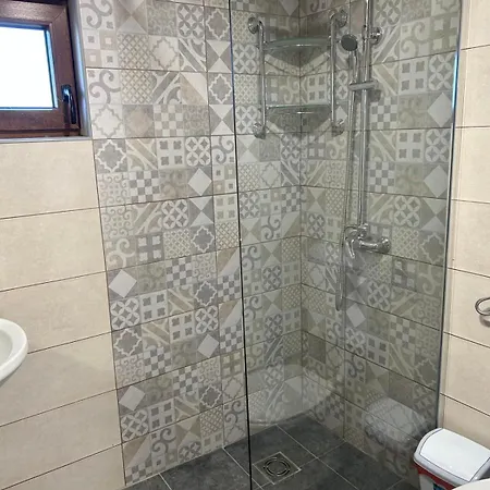 Bed & Breakfast Pansion Sasin Salas 40m2 Rumenka