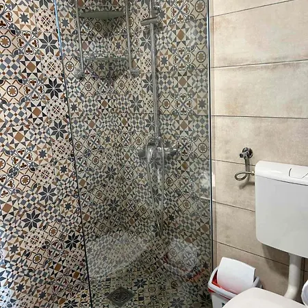 Pansion Sasin Salas 40m2 Rumenka